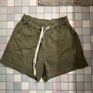 Aerie army green linen shorts.